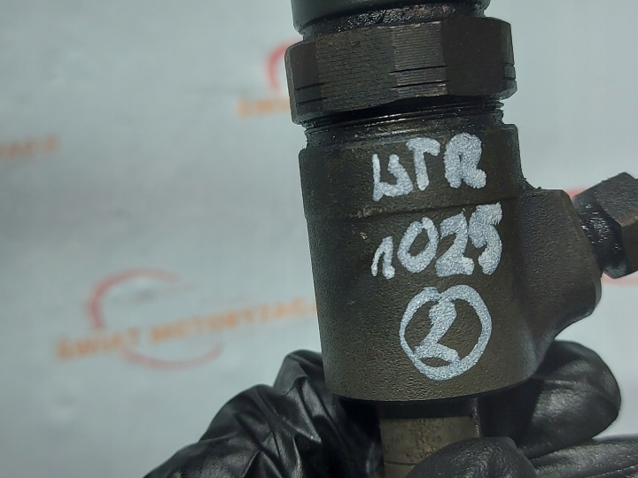 CITROEN C4 VOLVO S40 FORD 1.6 E-HDI 0445110739 INJECTEUR INJECTEUR