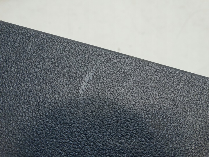 CLAPET COUVERCLES DE COFFRE COUVERCLES DE COFFRE AUDI OE 8K9867979