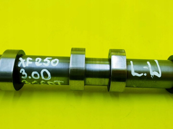 ARBRE À CAMES GAUCHE ÉCHAPPEMENT XF250 XJ RRS 3.0 306DT