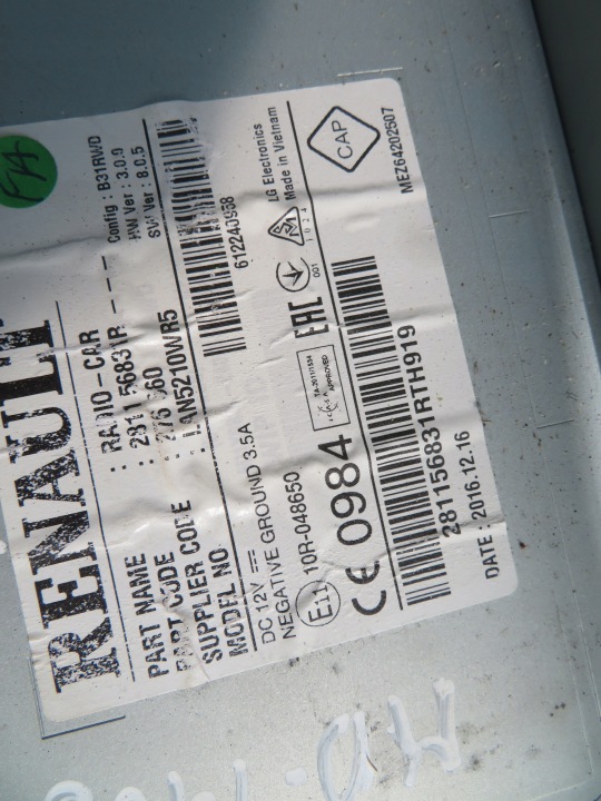 RADIO NAVIGATION MONITEUR RENAULT 281156831R