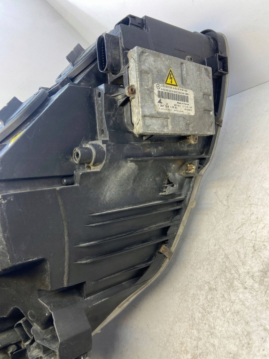 MERCEDES AVEC W221 PROJECTEUR GAUCHE PHARE A2218206761 A2218207561 BIXENON EUROPE