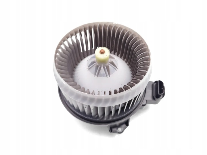 TOYOTA RAV4 VENTILATEUR CONDUIT D'AIR VENTILATEUR 2.0 D-4D DIESEL 105KW (143 HP)