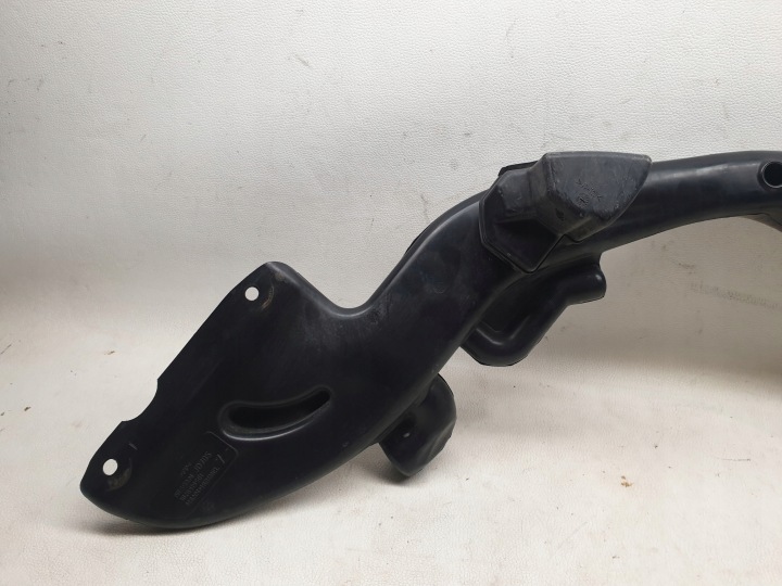 NISSAN QASHQAI J10 LIFT 10-13 GUIDE D'AIR TUYAU CONDUIT D'AIR AVANT 2.0DCI