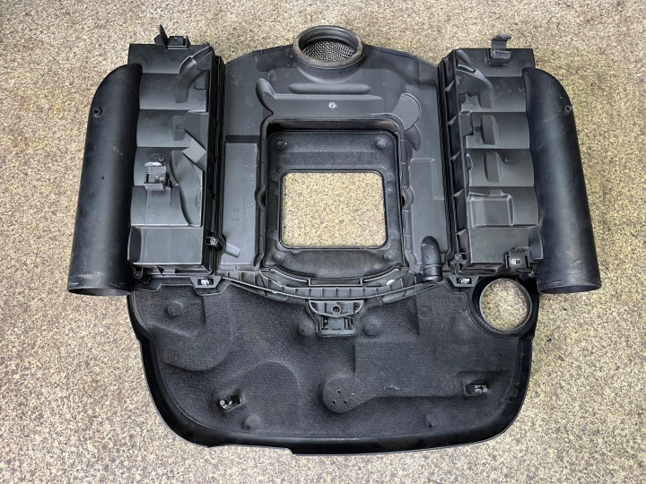 PROTECTION COUVERCLE MOTEUR SUPÉRIEURE CHÂSSIS FILTRE MERCEDES W171 R171 3.5 V6 M272