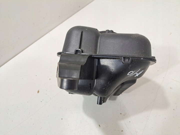 BMW I4 2025 RÉSERVOIR D'EXPANSION CHLODZIWA