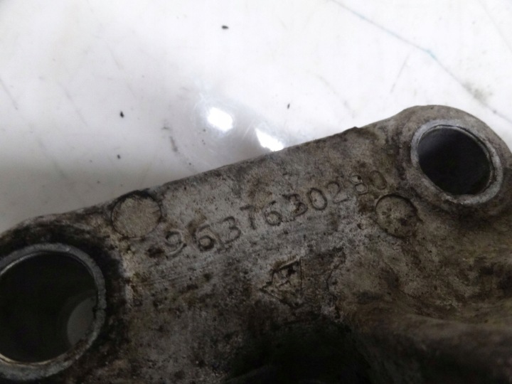 CITROEN C3 1.4 HDI 2002 SUPPORT DEMI-ARBRE MENÉE DROIT AVANT AVANT