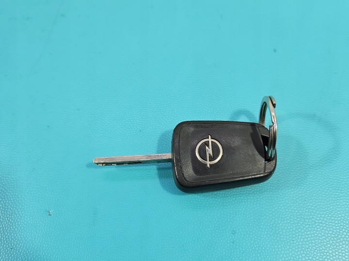 CONTACTEUR D'ALLUMAGE CLÉ SEMELLE OPEL ASTRA IV J 7812A-284074 A2C53409480