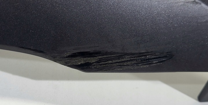 PRISE CÔTÉ DÉFLECTEUR D'AIR DROITE HONDA NSS 125 FORZA 2018-2019R 64433-K0B-T000