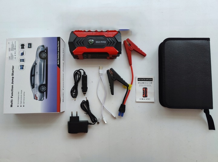 DÉMARREUR AUTOMOBILE POWERBANK DISPOSITIF AUTOSTARTOWEAKUMULATOR AWARYJNY