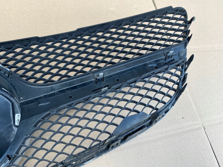 MERCEDES E CLASSE 207 COUPÉ LIFT AMG GRILLE CALANDRE