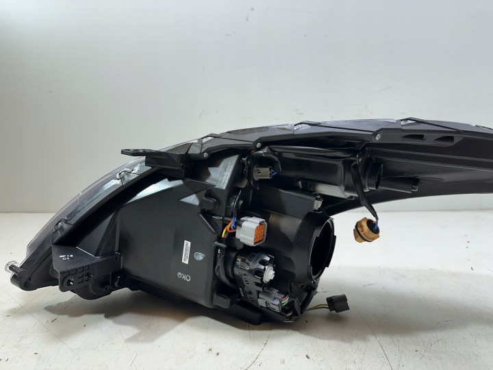 PHARE DROITE AVANT SUZUKI SWIFT MK7 XÉNON SPORT STANLEY P9122 NEUF