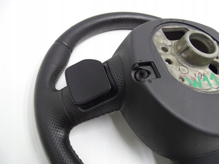 VOLANT CUIR MULTI MULTIFONCTION 8T0419091B AUDI A4 B8 A5 8T