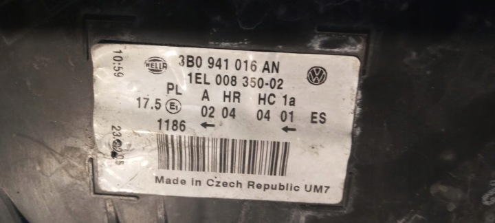 VW PASSAT B5 RESTYLAGE PHARE AVANT DROITE 3B0941016AN