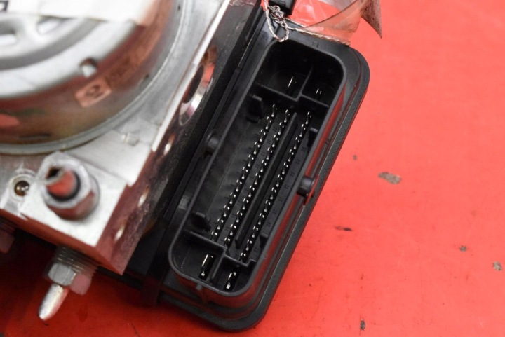 POMPE ABS 476609484R DACIA SANDERO STEPWAY 3 III 1.0 TCE 90 KM 20-21