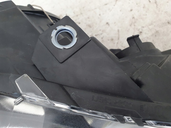 VW GOLF 6 VI 5K 5K1 09-14 PHARE DROITE DROIT AVANT AVANT 5K1941006M