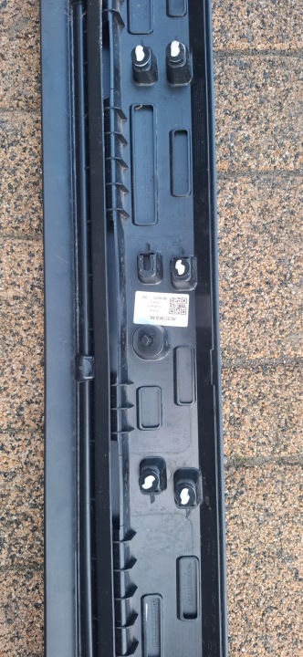JAGUAR E-PACE X540 2016- MOULURE PORTES GAUCHE AVANT J9C3-21065-B J9C321065LML