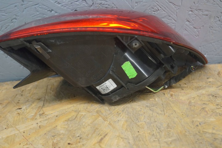 SEAT LEON III PHARE DROIT ARRIÈRE HAYON (S2851)