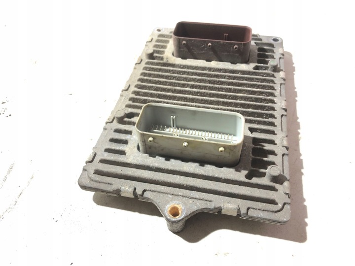 ORDINATEUR MOTEUR DODGE CARAVAN CHRYSLER TOWN&COUNTRY 3.6 V6