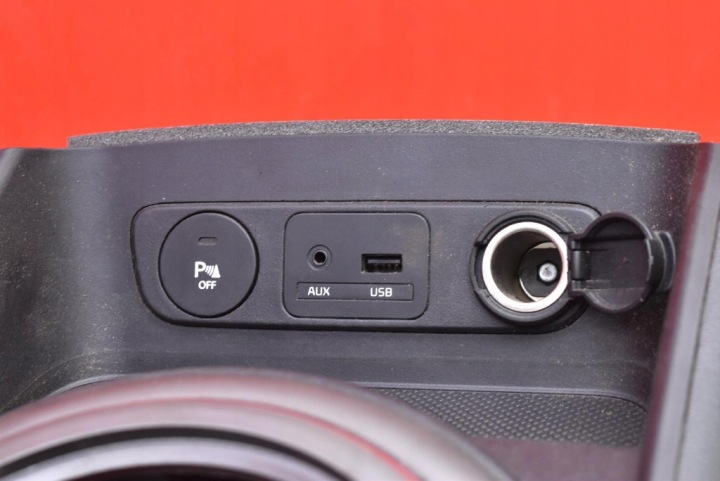 TUNNEL CENTRAL ACCOUDOIR EUROPE 84651-3W020 KIA SPORTAGE 3 III 14-15