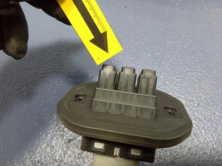 FORD TRANSIT MK7 06-13 PROJECTEUR DROIT PHARE AVANT EUROPE 10090748