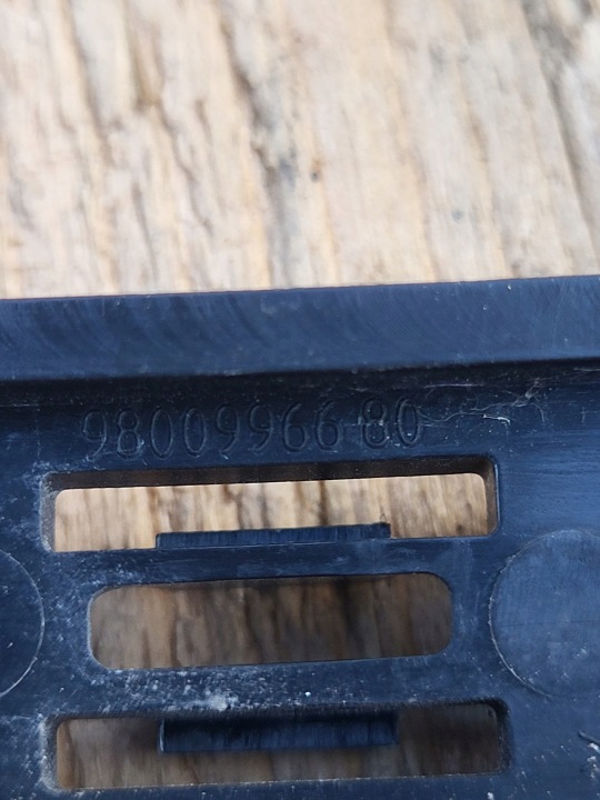 GLISSIÈRE FIXATION PARE-CHOCS GAUCHE DROIT ARRIÈRE PEUGEOT 308 SW T9 II 2 T9