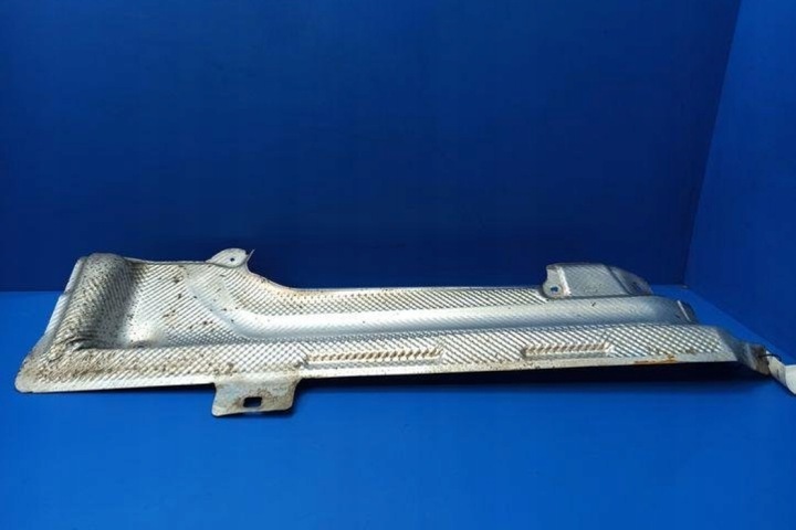 PROTECTION THERMIQUE MERCEDES-BENZ E (W212) A2126820371 2.2L DIESEL 150KW 2010