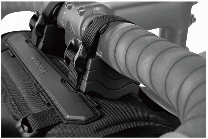 TOPEAK LOADER FRONTLOADER NOIR SUR DIRECTION 8 GAUCHE