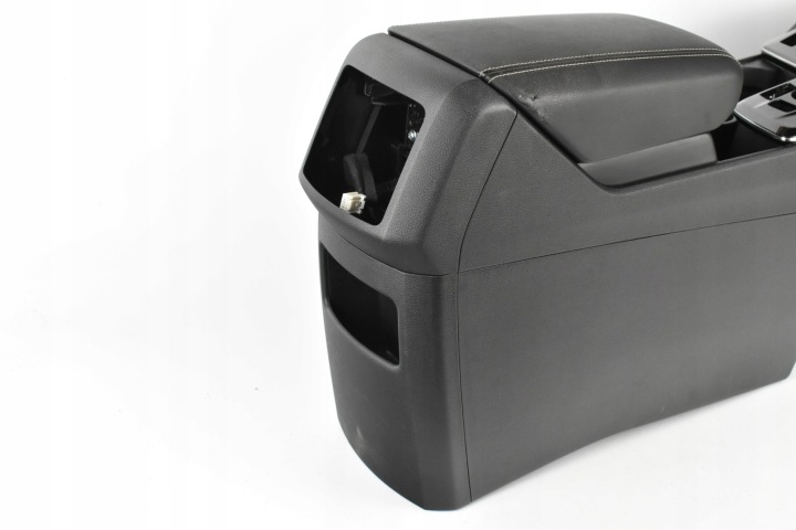 TUNNEL CENTRAL ACCOUDOIR 84610-R2800CX7 KIA SPORTAGE V NQ5 2023 ANGLAIS