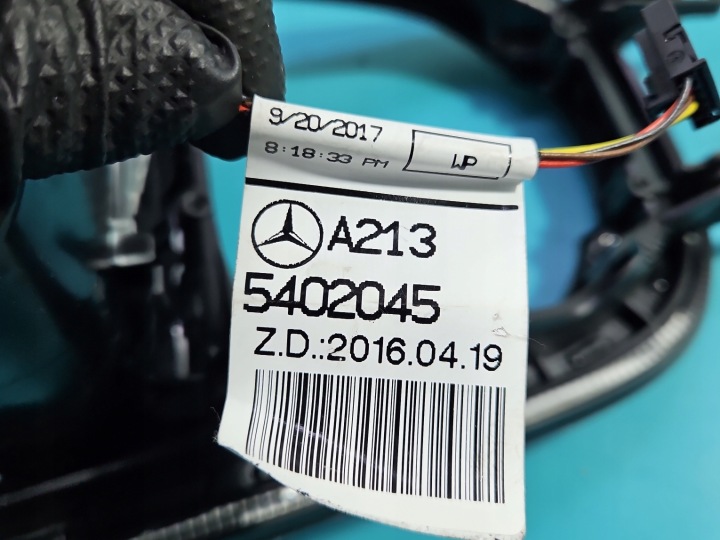 POIGNÉE SUR BOISSONS GODET CUP HOLDER MERCEDES W213 A2136806500 5402045