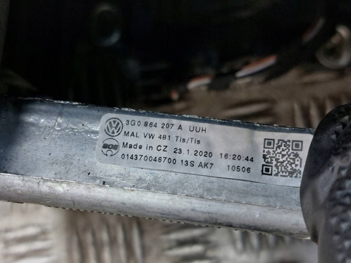 TUNNEL CENTRAL ACCOUDOIR VOLKSWAGEN PASSAT B8 LIFT 3G0907049D