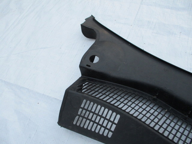 OPEL CORSA D DOUBLURE DE PASSAGE DE ROUE SUPÉRIEUR 13203618-LH