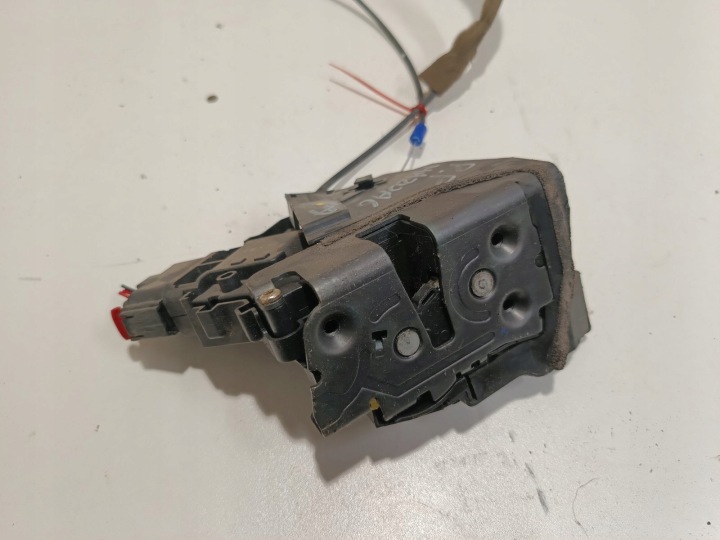 SERRURE DE PORTE DROIT AVANT MAZDA 5 3N6A-A21812-M