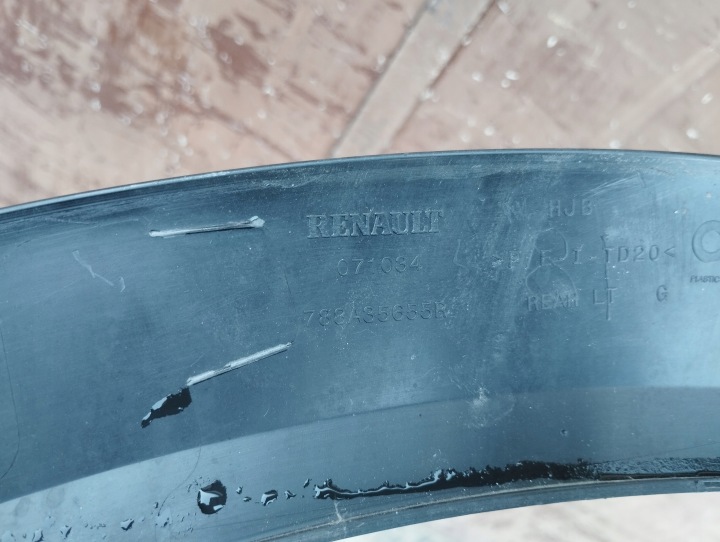 MOULURE SUR AILE GAUCHE ARRIÈRE RENAULT CAPTUR II 2 788A35655R