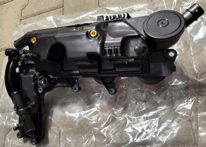 COUVERCLE DE SOUPAPES CITROEN C5 (X7) PEUGEOT 508 2.2 HDI 9678420380 XR858326 OE