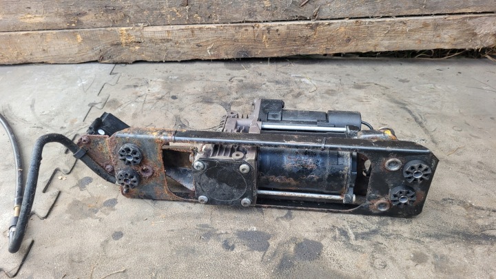COMPRESSEUR SUSPENSIONS 6777827 BMW E60