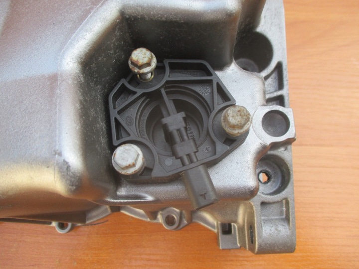 OPEL INSIGNIA 1.6 CDTI CAPTEUR NIVEAU HUILES 12627008 CUVETTES 55573785