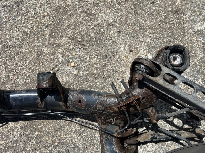 CHÂSSIS CHÂSSIS BERCEAU ARRIÈRE BMW SÉRIE 3 E90 N43B20A 05-12