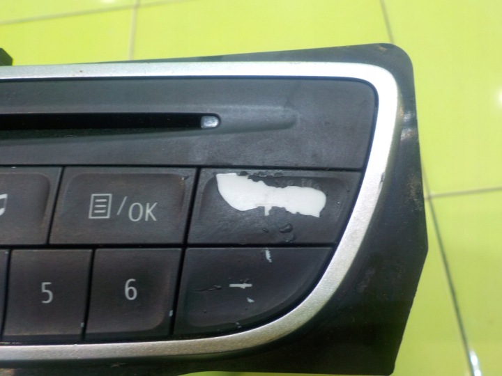 RENAULT MEGANE III 1.6 B 11R HAYON 5D RADIO CD 281150030R