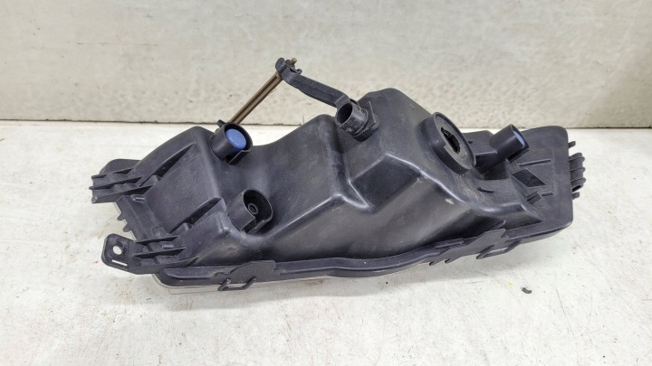 SKODA OCTAVIA MK3 III 3 PHARES ANTIBROUILLARD AVANT DROIT AVANT 5E0941700