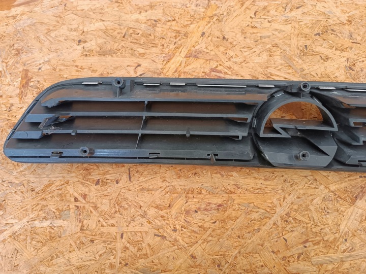 GRILLE GRILLE CALANDRE PARE-CHOCS AVANT 90587100 OPEL ASTRA II G