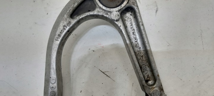 BRAS DE SUSPENSION AVANT DROIT MCLAREN 630S MP4 570S 11B0044CP