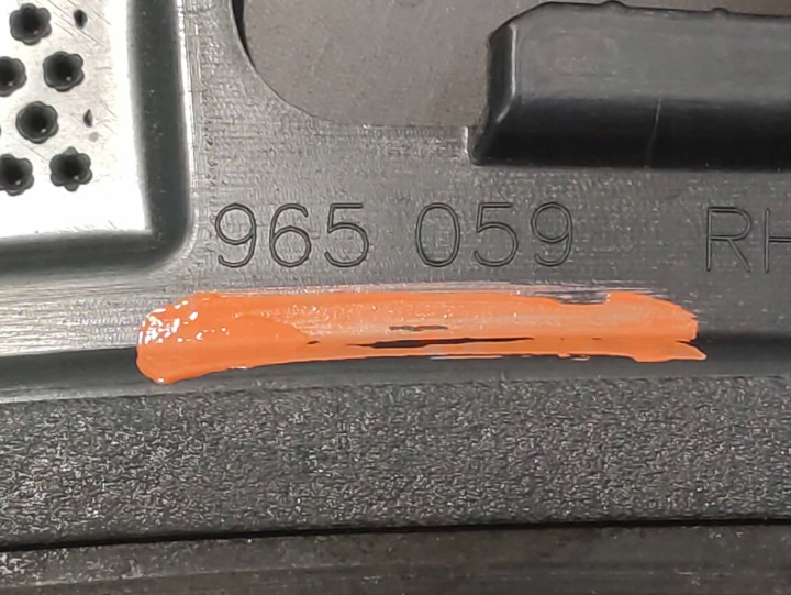 AUDI Q3 8U REVÊTEMENT MOULURE GARDE-BOUE DROIT ARRIÈRE 965059
