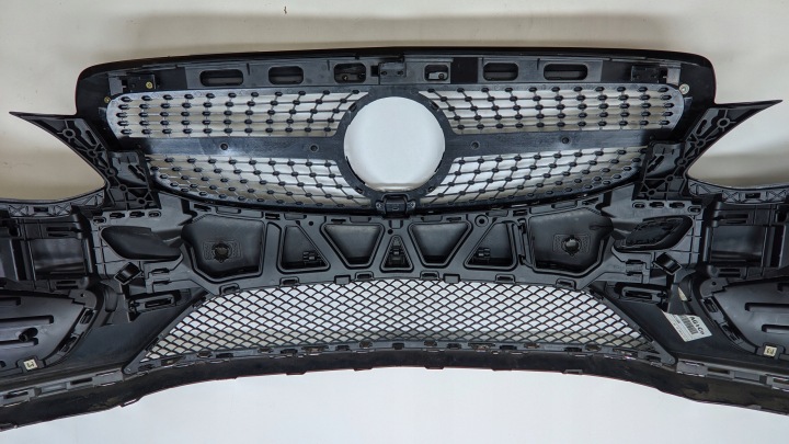 PARE-CHOCS AVANT MERCEDES E CLASSE W212 LIFT AMG