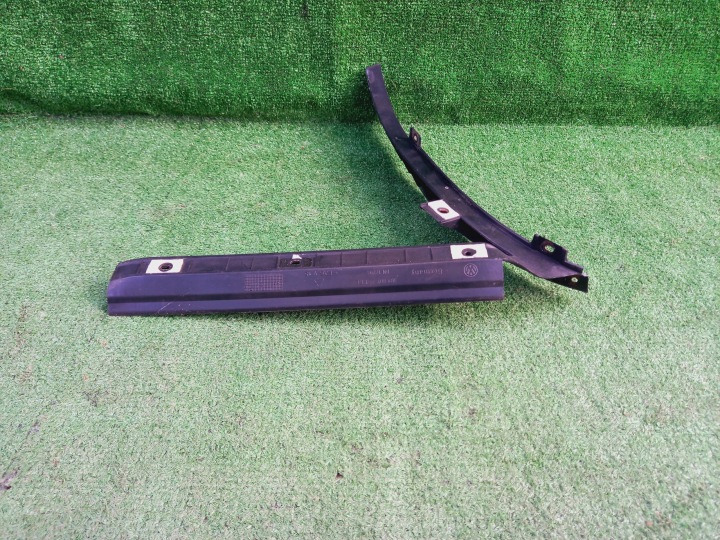 VW PASSAT B5 COMBI FIXATION POIGNÉE GLISSIÈRE PARE-CHOCS ARRIÈRE ARRIÈRE DROIT