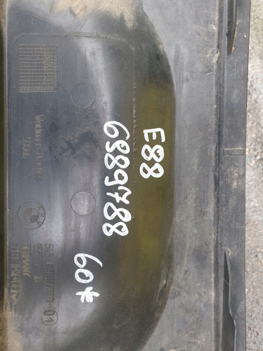 BMW OE 6989788 DOUBLURE DE PASSAGE DE ROUE CHÂSSIS