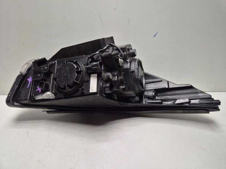 KIA NIRO 16- ENDOMMAGÉE PHARE GAUCHE AVANT GAUCHE AVANT 92101-G5160