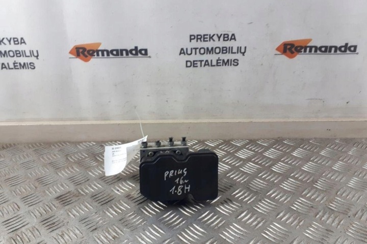 MODULE DIRECTEUR ABS HYDRAULIQUE TOYOTA PRIUS 2017 4451047070