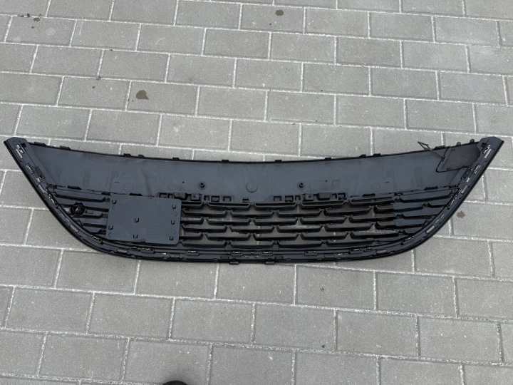 GRILLE PARE-CHOCS AVANT CENTRALE OPEL ASTRA J IV LIFT 13368664 13381812