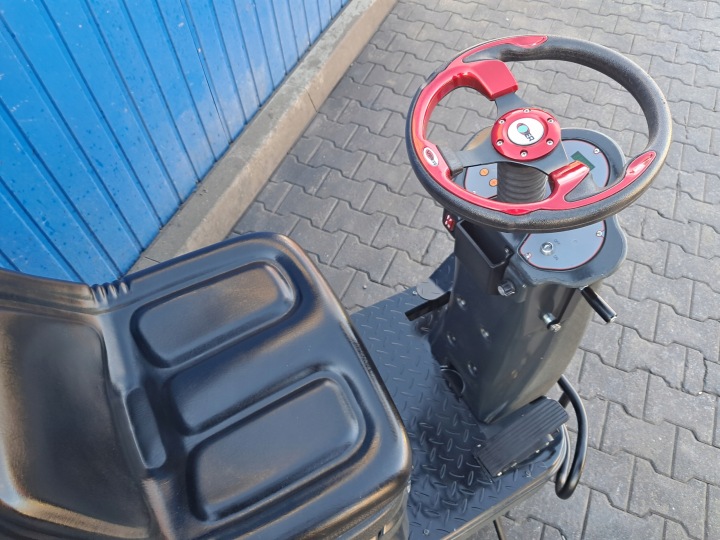 AUTOMATE SZORUJACO ZBIERAJACY SAMOJEZDNY VIPER AS 710R /NILFISK KARCHER