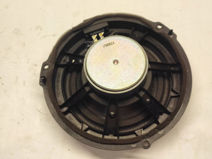 FORD MUSTANG VI HAUT-PARLEUR PORTES AVANT FR3T18808DB 2023